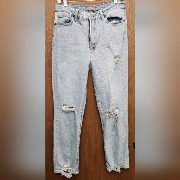 Just USA Light Blue Distressed Skinny Jeans - Picture 1 of 3